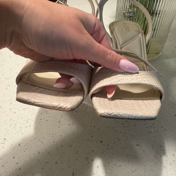 Aldo Lettie
Strappy stiletto sandal - Picture 4 of 9